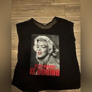 Marilyn Monroe women’s Doleman style shirt 2X brand new excellent condition